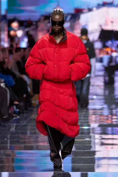 Look 36